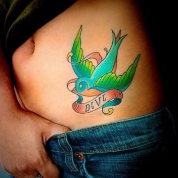 Tatouage ventre femme : 50+ idées de tatouages et leurs significations 24