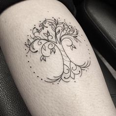 Tatouage épaule femme : 25+ idées de tatouages et leurs significations 122