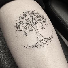 Tatouage épaule femme : 25+ idées de tatouages et leurs significations 122