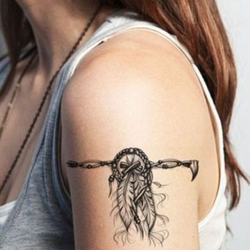 Tatouage épaule femme : 25+ idées de tatouages et leurs significations 138