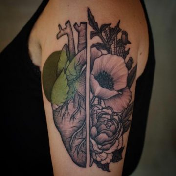 Tatouage bras femme : 50+ idées de tatouages et leur signification 210