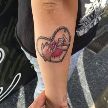 Tatouage bras femme : 50+ idées de tatouages et leur signification 209