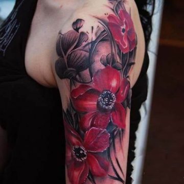Tatouage bras femme : 50+ idées de tatouages et leur signification 311