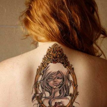 Tatouage dos femme : 50+ idées de tatouages et leurs significations 37