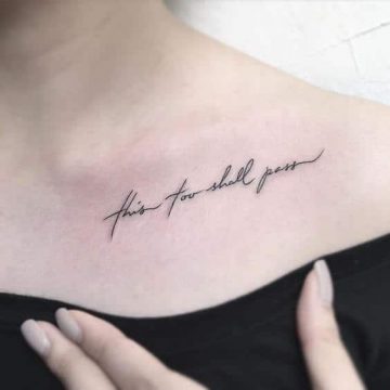 Tatouage Phrase femme : 35+ idées de tatouages et sa signification 39