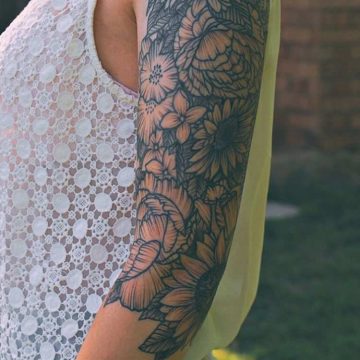 Tatouage bras femme : 50+ idées de tatouages et leur signification 249
