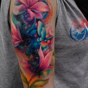 Tatouage épaule femme : 25+ idées de tatouages et leurs significations 89