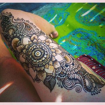 Tatouage cuisse femme : 30+ idées de tatouages et leurs significations 238