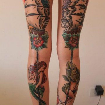 Tatouage cuisse femme : 30+ idées de tatouages et leurs significations 371