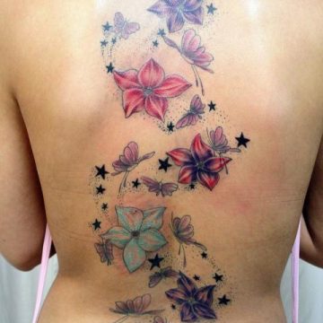 Tatouage dos femme : 50+ idées de tatouages et leurs significations 126