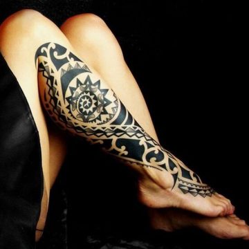 Tatouage Tribal femme : 50+ idées de tatouages et sa signification 51