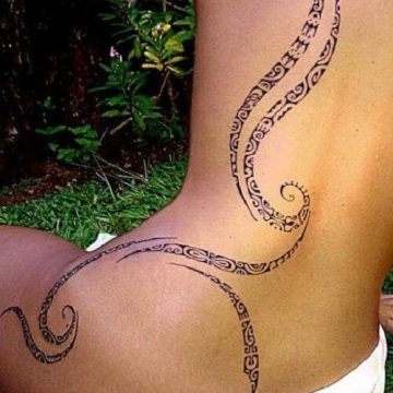 Tatouage Tribal femme : 50+ idées de tatouages et sa signification 54