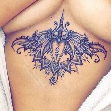 Tatouage mandala femme : 50+ idées de tatouages et leurs significations 197