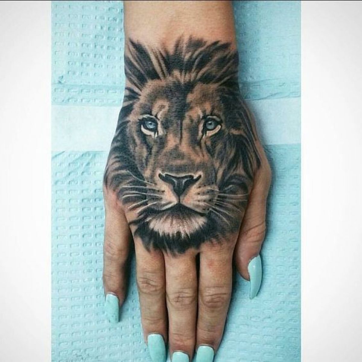 Le meilleur tatouage de lion pour vous et votre roi intérieur de la jungle!  Top 151 2022