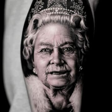 La reine Elizabeth II, un hommage du monde du tatouage 106